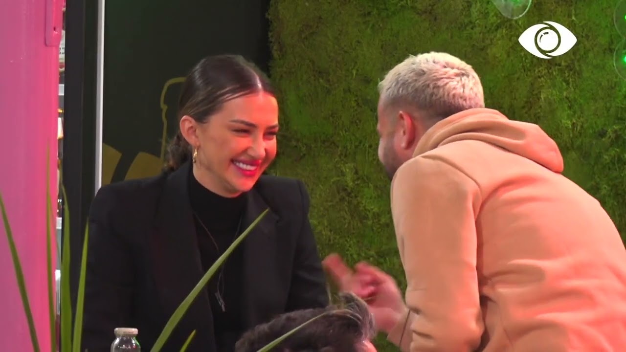 Rashë në dashuri sa të pashë/Luizi bisedon me Kiarën