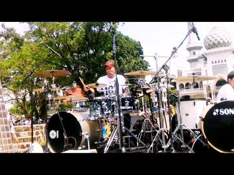 Drums Rhythm Solo . Bobi & Nicco at Big Event jamming 102 bass-Drum-percussion . 2016