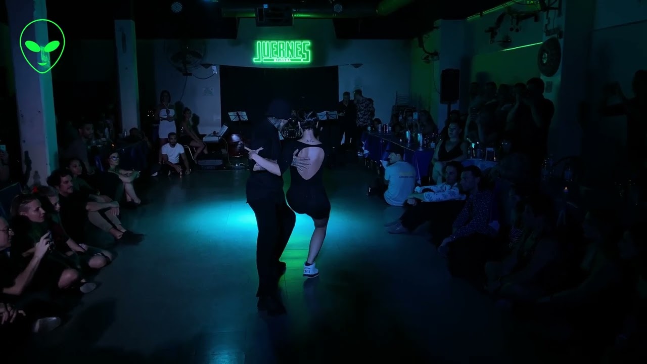 Julian Sanchez y Bruna Estellita - En Juernes Milonga - (3/3)