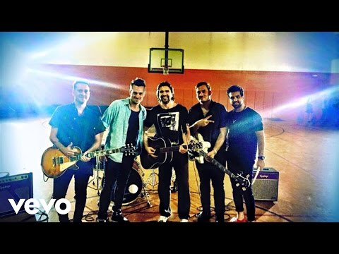 Tan Bionica - Un Poco Perdido ft. Juanes