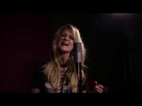 Kelly Fauth Babe I'm Gonna Leave You [Led Zeppelin Cover]