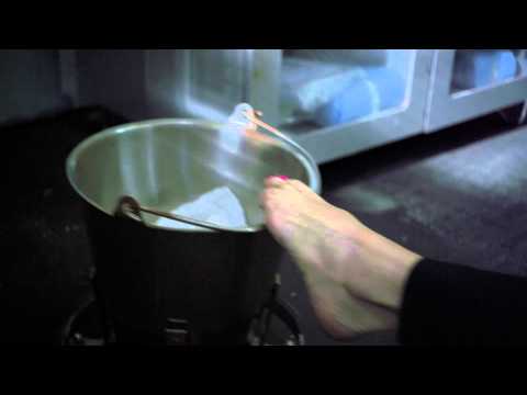 Trailer-Vorschau: Gedemütigt in Ketten - Nackt und hilflos