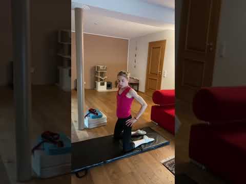 Skorpion and needle splits