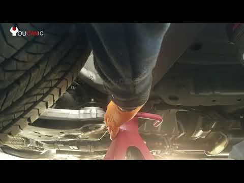 How to Raise/Jack Up a Car and Remove the Tire