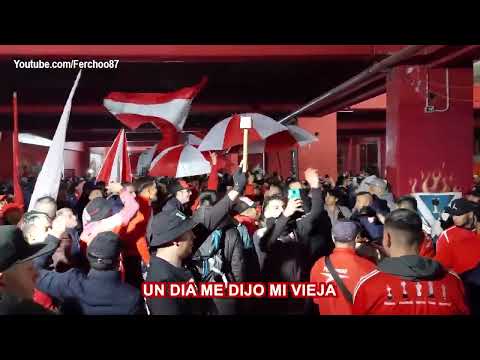 "DE TUS COLORES QUEDÉ ENAMORADO - TEMA NUEVO 2022 INDEPENDIENTE" Barra: La Barra del Rojo • Club: Independiente • País: Argentina