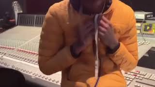 Download lagu Blueface “Studio” mp3