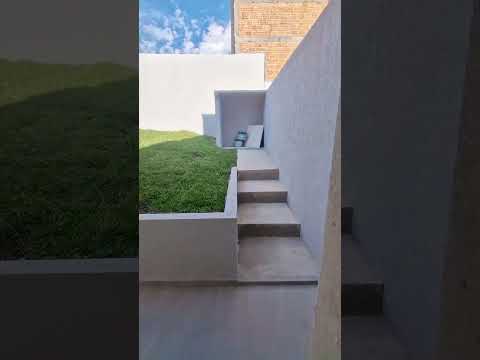 Sobrado a venda em Quatro Barras! Agende sua visita! Mais informações no link da descrição.