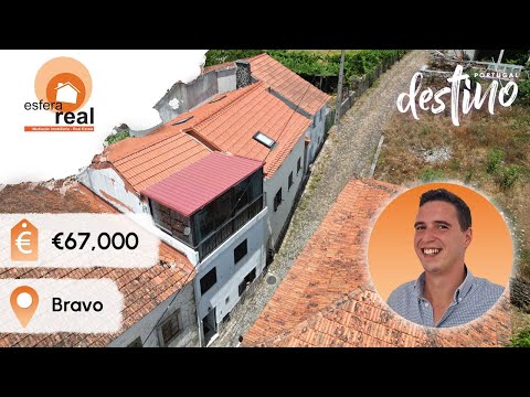 Do  you love this fully restored Portuguese cottage?