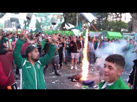 "VALPARAÃSO CELEBRA RETORNO DE SANTIAGO WANDERERS A PRIMERA DIVISION DIC 06 2019" Barra: Los Panzers &bull; Club: Santiago Wanderers