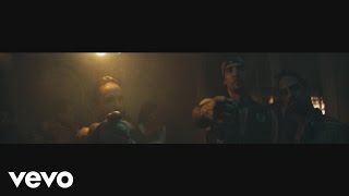 Gallo negro Music Video
