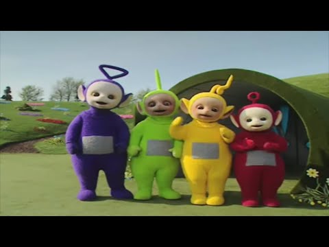 Teletubbies 604 - Digging In Sand - Crabs | Videos For Kids