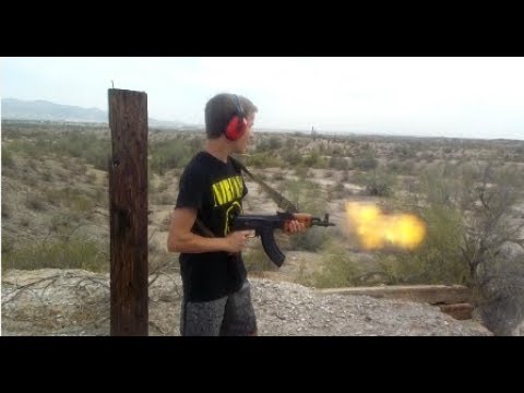 SHOOTING GUNS IN THE DESERT