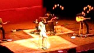 Leann Rimes ( Only momma that will walk the line) Live from New Albany