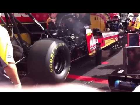 Doug Kalitta's Top Fuel Dragster Warm Up at 2014 Amalie Oil Gatornationals