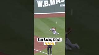 Davis Schneider stays hot in Boston ???? #BlueJays