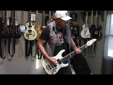 DiMarzio Crunch Lab vs Tone Zone