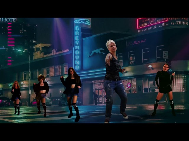 Because The Night von Andrew Spencer ((jetzt ansehen))