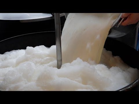 초대형 맷돌로 정성스럽게 만드는 순두부가 무한리필?!│Big a millstone soft tofu│Korean Street food│한국길거리음식