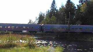 preview picture of video 'SJ Intercity passerar Hasselfors 19 Sept 2010'