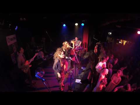 Cookin' On 3 Burners and Wolfgramm Sisters