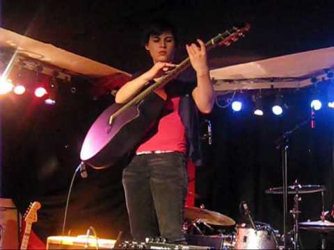9/18 - Kaki King - Magazine - Gleiss 22 - Muenster - 27 March 2010
