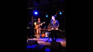 Mikey Wax  "Alive In New York City" 5/28/15 Woodlands Tavern Columbus OH -sorry it cuts of