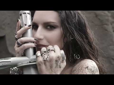 Laura Pausini - FELICITÀ con Lucio Dalla (Official Visual Video)