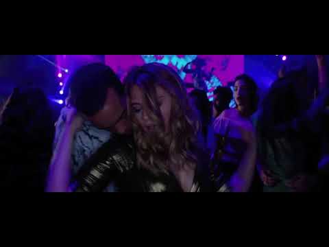 After We Collided   Tessa Kiss a Stranger