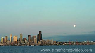 preview picture of video 'SEATTLE - MOONRISE OVER THE CITY IN HD TIMELAPSE'