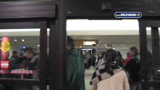 EXCLUSIVE: Tracey Ullman Spotted at LAX