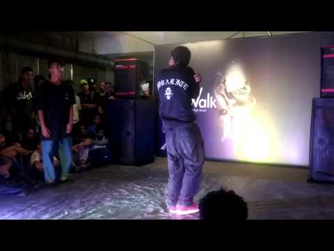 Bboy Matrixx vs Bboy kancha | Top 16 | The Walk | 2017
