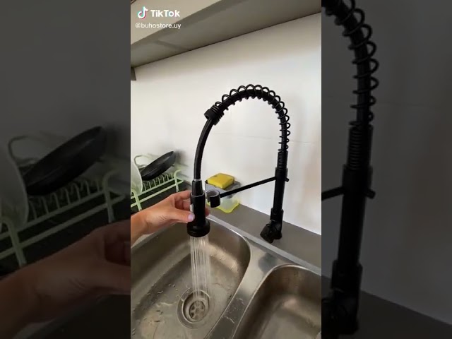 Vídeo relacionado con Grifo de Fregadero de Cocina para Comercial de Granja de Barras, Montura de Cubierta de Cocina de níquel Negro con Tres Modos con Espadas de rotación Libre de rotación de Resorte (Grifo de níquel)