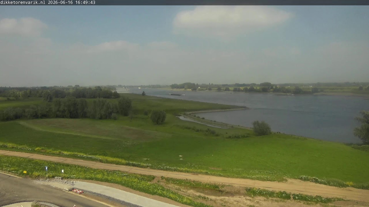 Live webcam view of Waal River Panorama at Varik