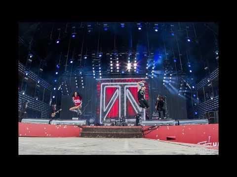 группа СЛОТ на главной сцене фестиваля  Нашествие-2017 (хорошее качество)