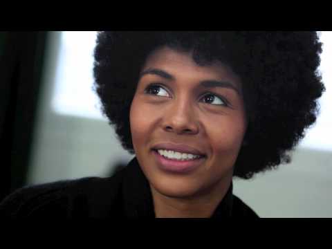 Videoclip de And It's Supposed To Be Love — Ayọ