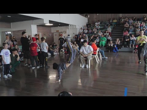 начинающие bboy Glock vs Kevin - "ALL OPTION" break dance battle, брейкданс чемпионат