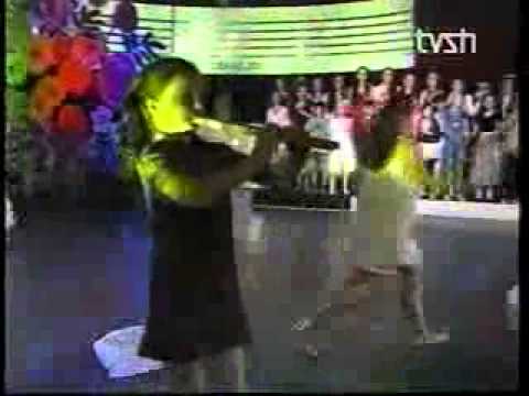 Festivali i Kenges per Femije, Jemi nje sjemi dy - Mishela Rapo.wmv