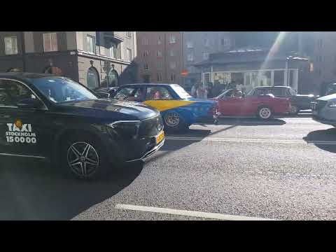 Stockholm Crusing 2025 - Street Race Volvo V8