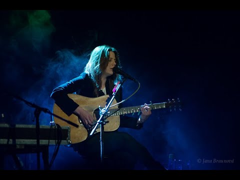 Aneta Langerová - V bezvětří (2015)