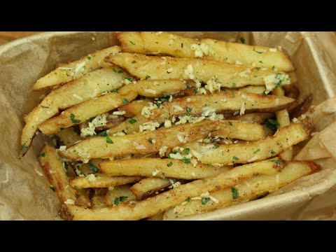 How to Make Garlic Parmesan Fries