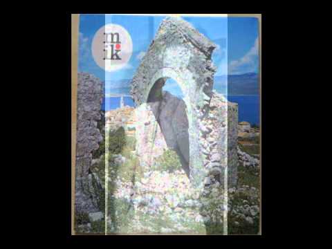 MILKA ČAKARUN LENAC - Garoful črljeni