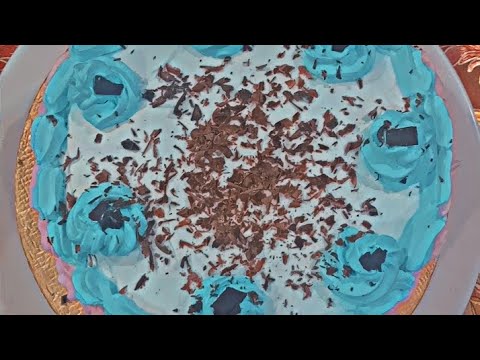 Baking bakery cake 1st time at home #cakedecorating #cake #baking