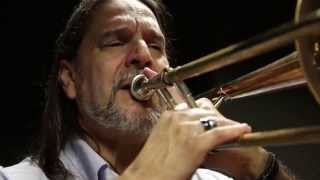 DOCUMENTAL LA EMISIÓN INVERSA EN EL TROMBÓN