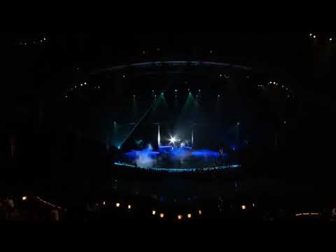 Meek Mill Ft. Nicki Minaj & Chris Brown - All Eyes On You - PERFORMANCE