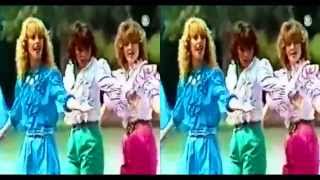 A La Carte-In The Summer Sun Of Greece-3D-4K