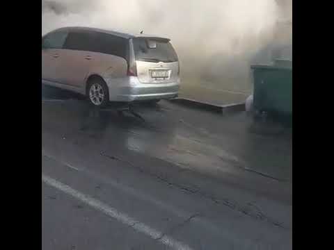 Երեւանի Արամ Խաչատրյան փողոցում մեքենա է այրվում