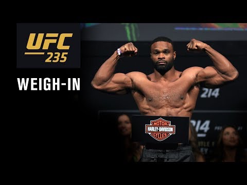 UFC 235: Weigh-in
