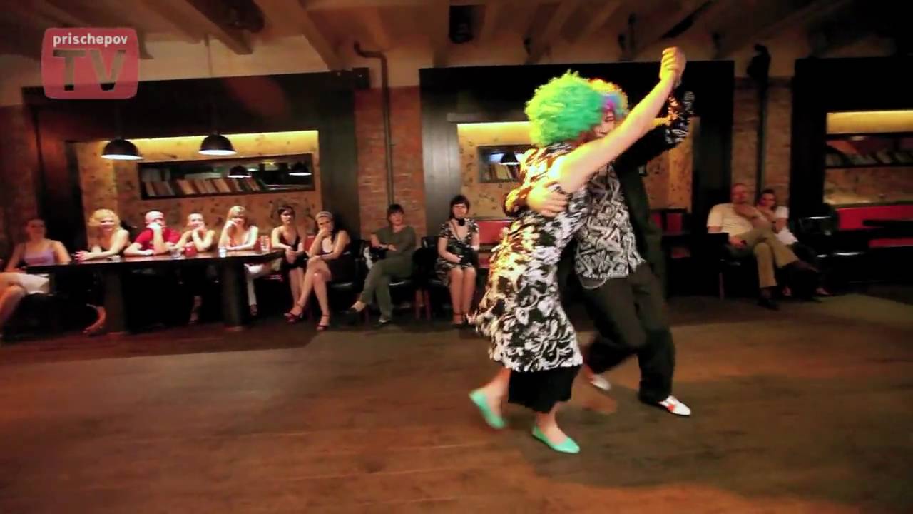 Alexander Krupnikov & Irina Shashkina, Russia, Moscow, Milonga "La Luna", 31.05.2010  (2)