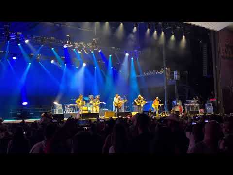 Turnpike Troubadours with Cody Canada and Randy Rogers sing “My Hometown” by Charlie Robison