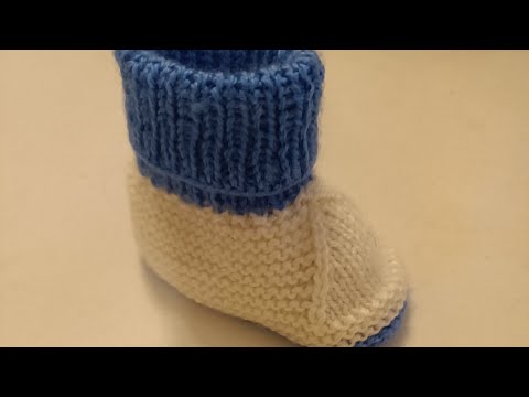Knit adorable baby booties with 2 needles! 🥰